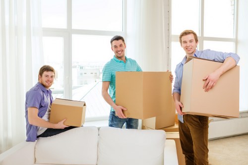 Choosing the right size removal truck for a local relocation